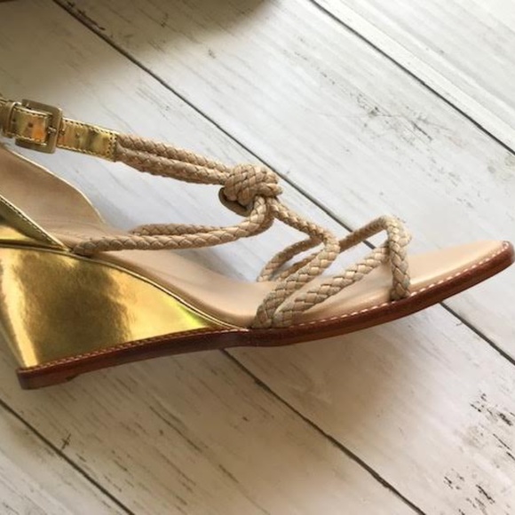 COLE HAAN GOLD ANKLE WEDGE SZ. 8B - Picture 2 of 11